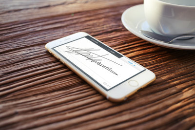 181670 s2p%20mockup%20coffee%20table 4bfa84 medium 1443615216